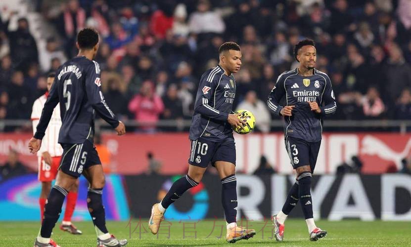 1-1！熊皇造点，姆巴佩14战14球难救主，皇马3轮不胜，被巴萨反超